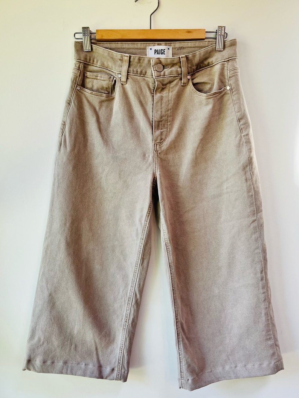 PAIGE Anessa Wide Leg Cropped Beige Jeans - 28